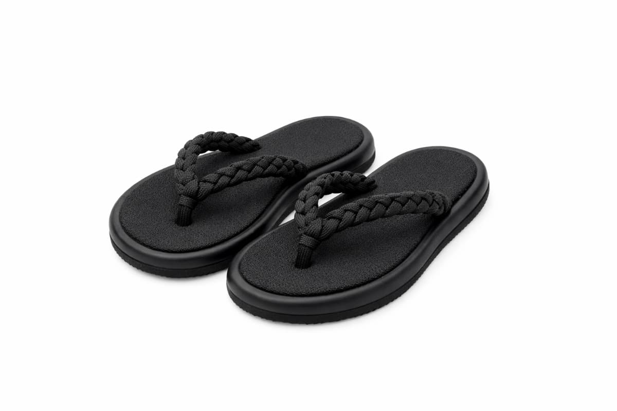 Photo of KAVÉ-Noir Weave